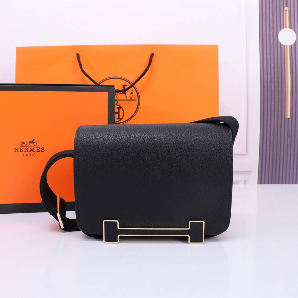 Alternative view of Hermès Geta Bag