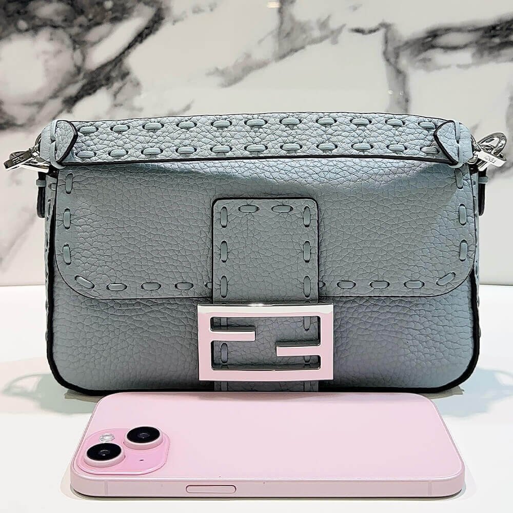 Alternative view of Fendi Baguette Mini(HIGH-END GRADE)