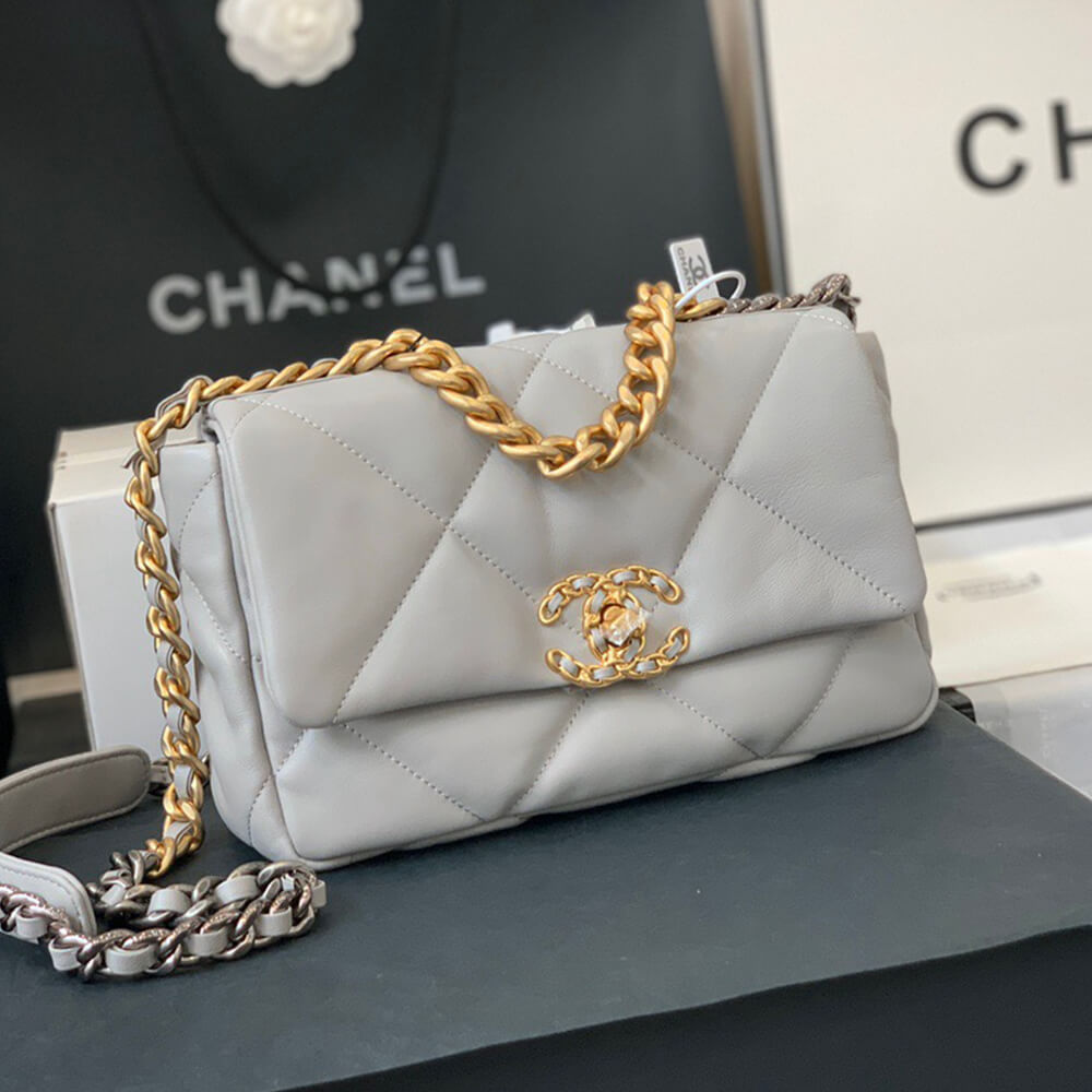 Alternative view of CHANEL 19 Handbag