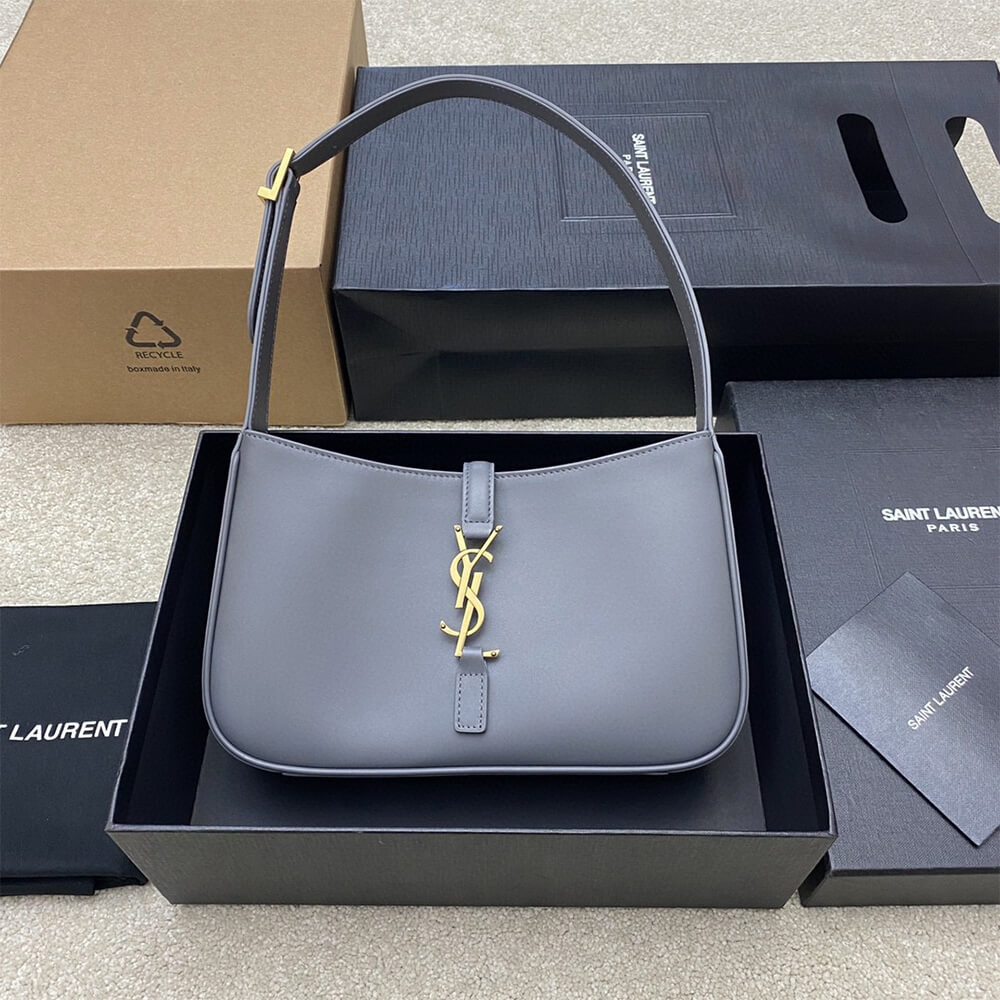 YSL le 5 a 7 in smooth leather - Image 7