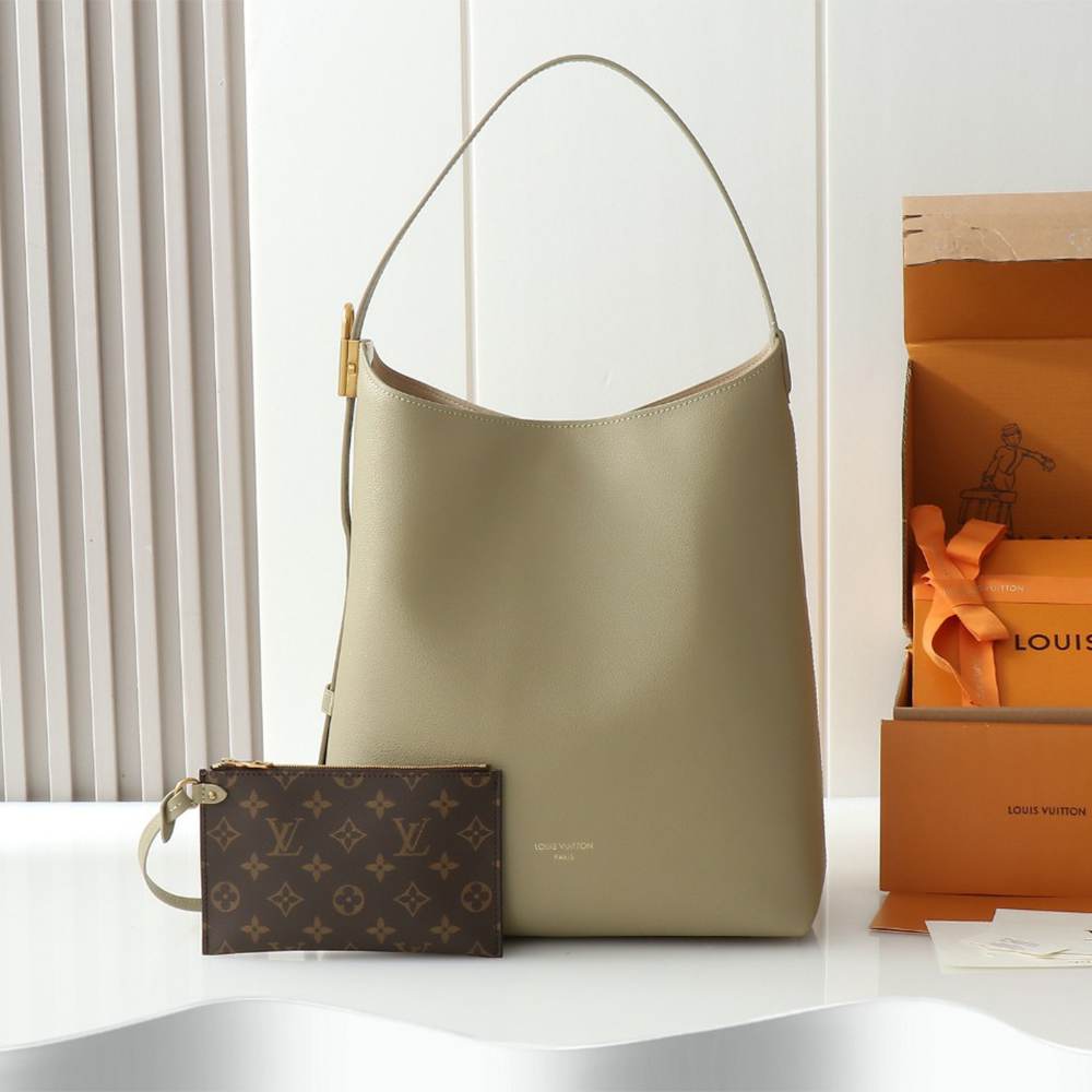 Alternative view of LV Low Key Hobo MM(HIGH-END GRADE)
