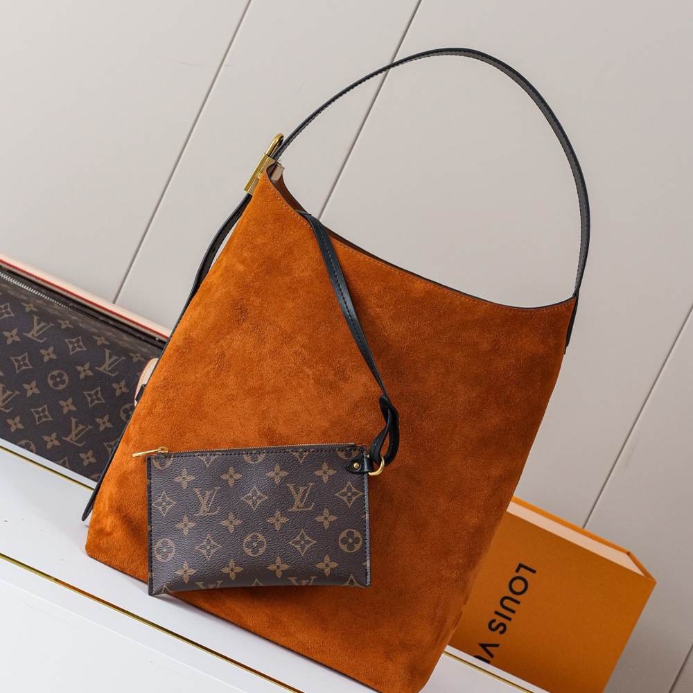 LV Hobo MM - Image 8