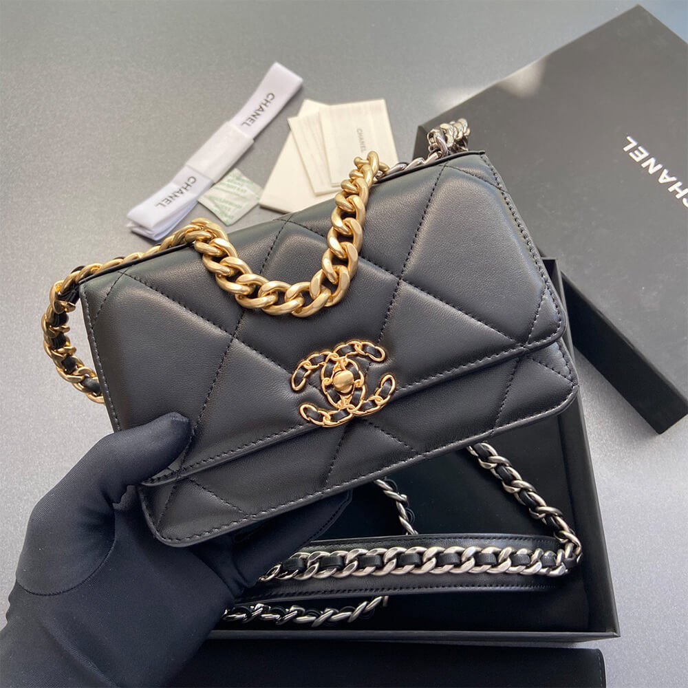 CHANEL 19 Wallet on Chain(high-end grade) - Image 3