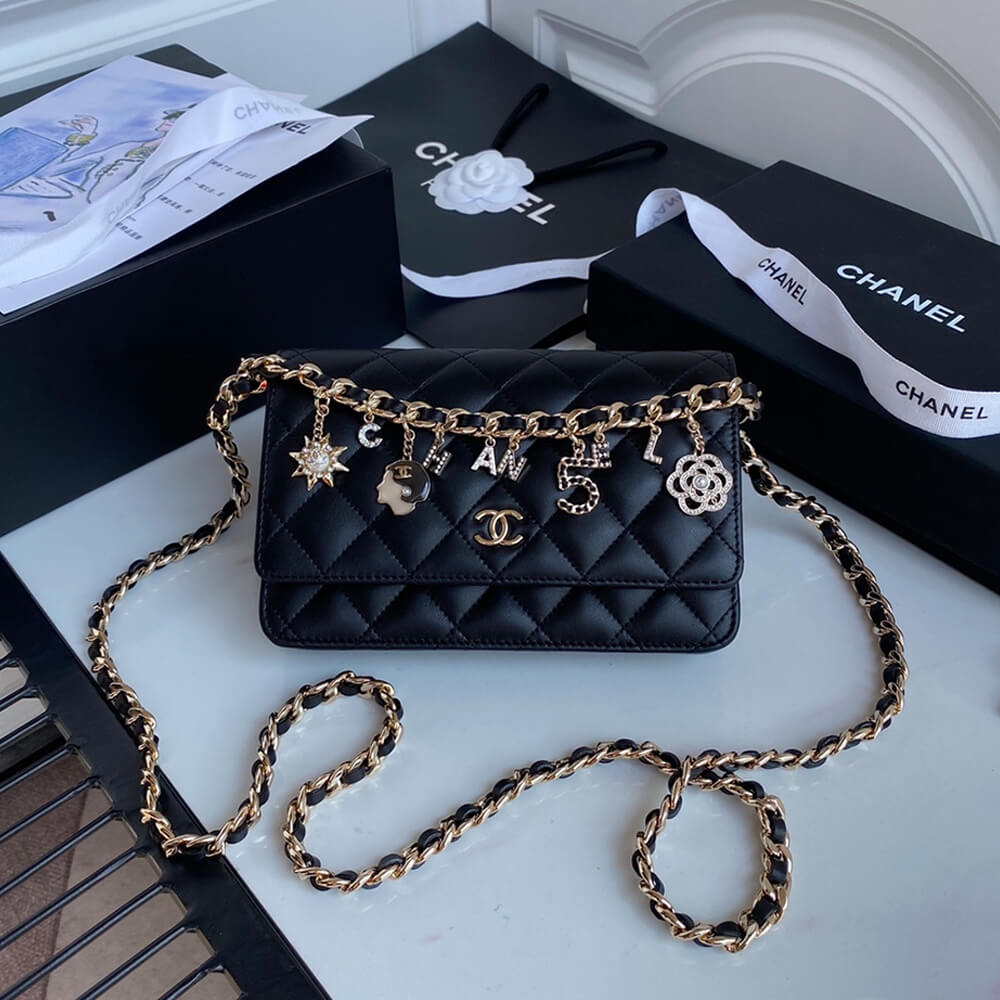 Alternative view of CHANEL Wallet on Chain