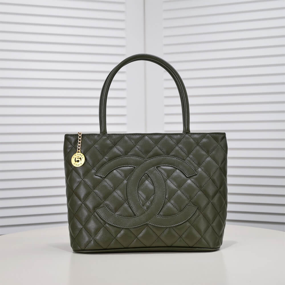 CHANEL Medallion Tote Bag - Image 4