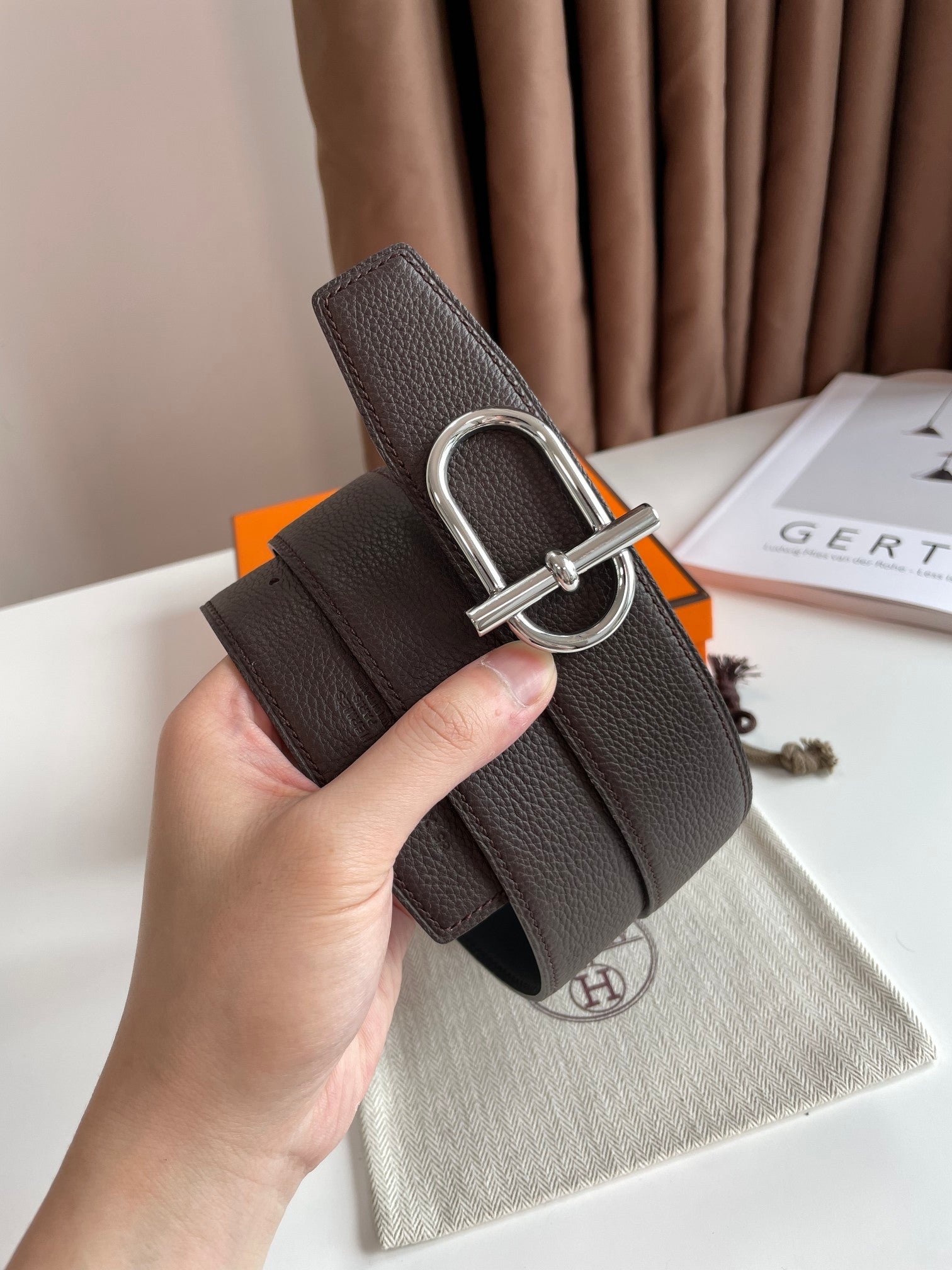 Alternative view of HM ITHAQUE BELT SILVER BUCKLE & REVERSIBLE CHOCOLATE BROWN AND BLACK LEATHER STRAP 38MM
