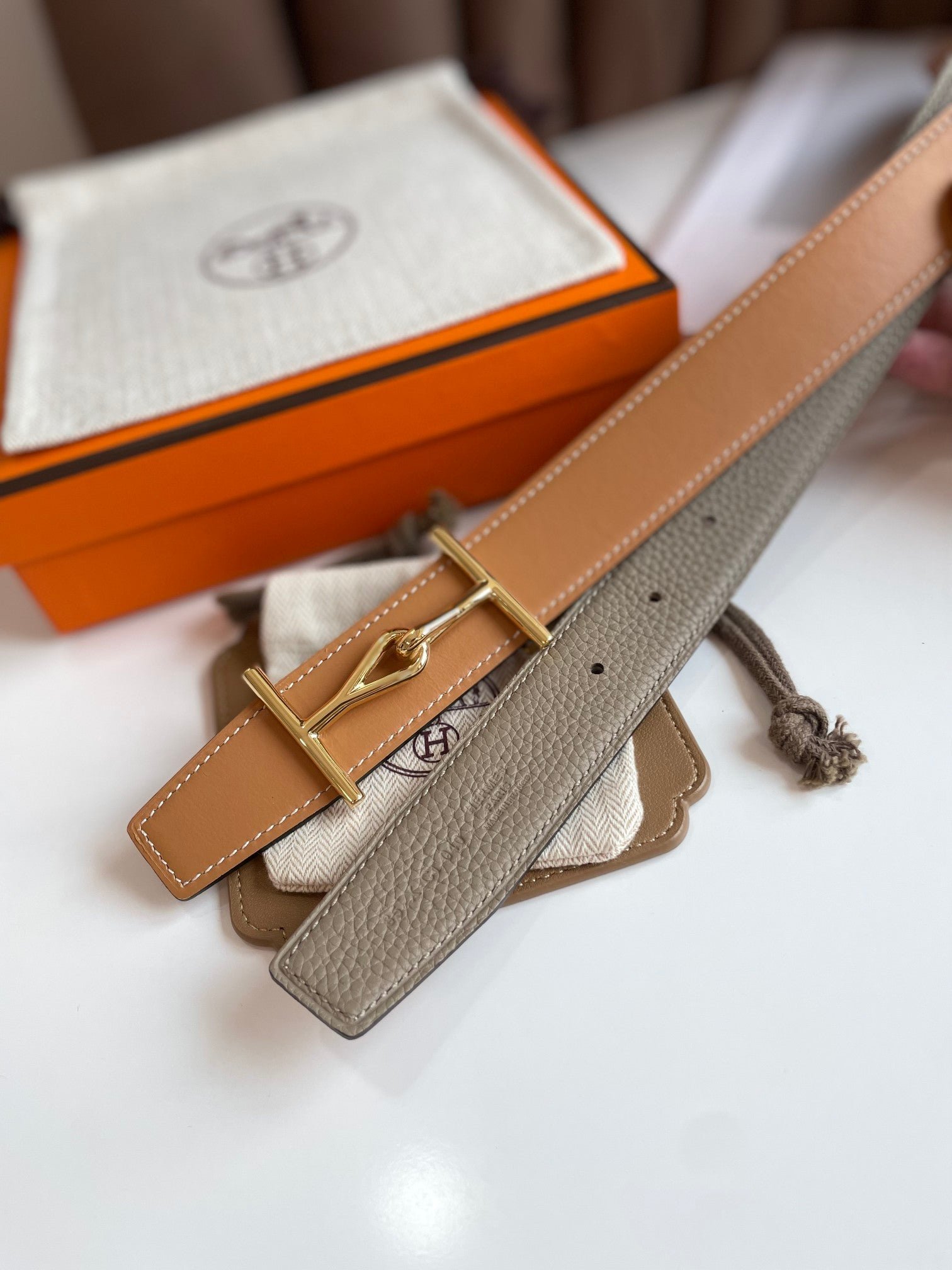 HERMES Beige Gold Strap - Image 4