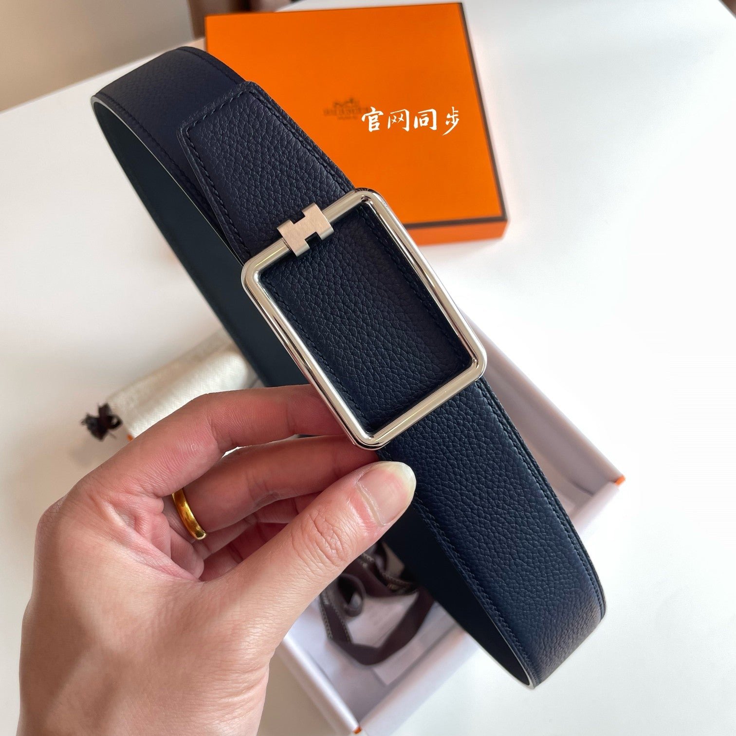 HERMES Navy Silver Belt - Image 3