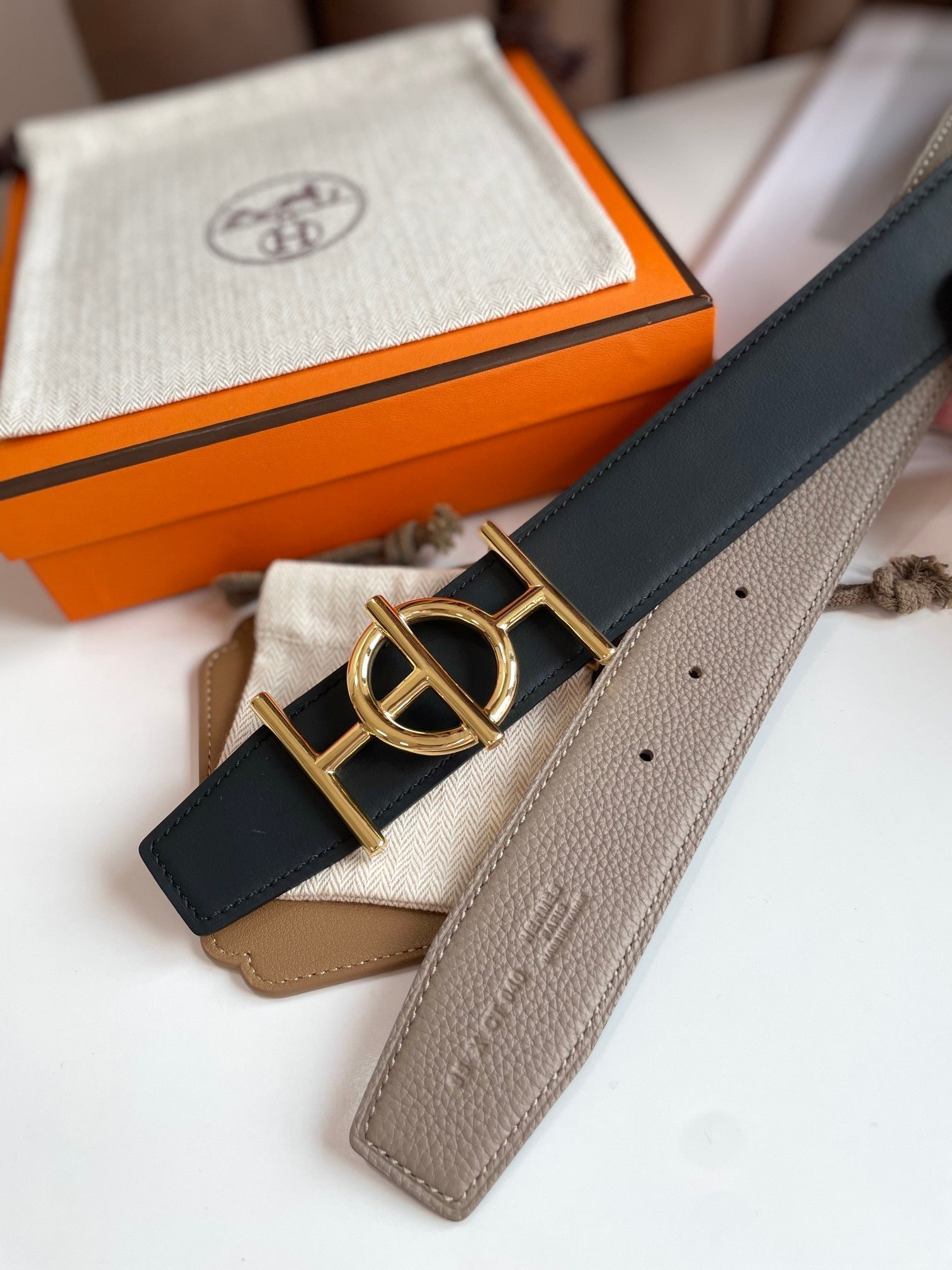 HERMES Ash Gold Hoop Strap - Image 5