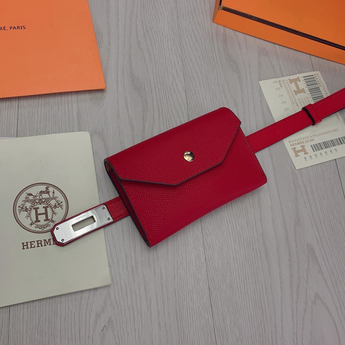 Alternative view of hm kelly belt 18mm with pocket dark red calfskin