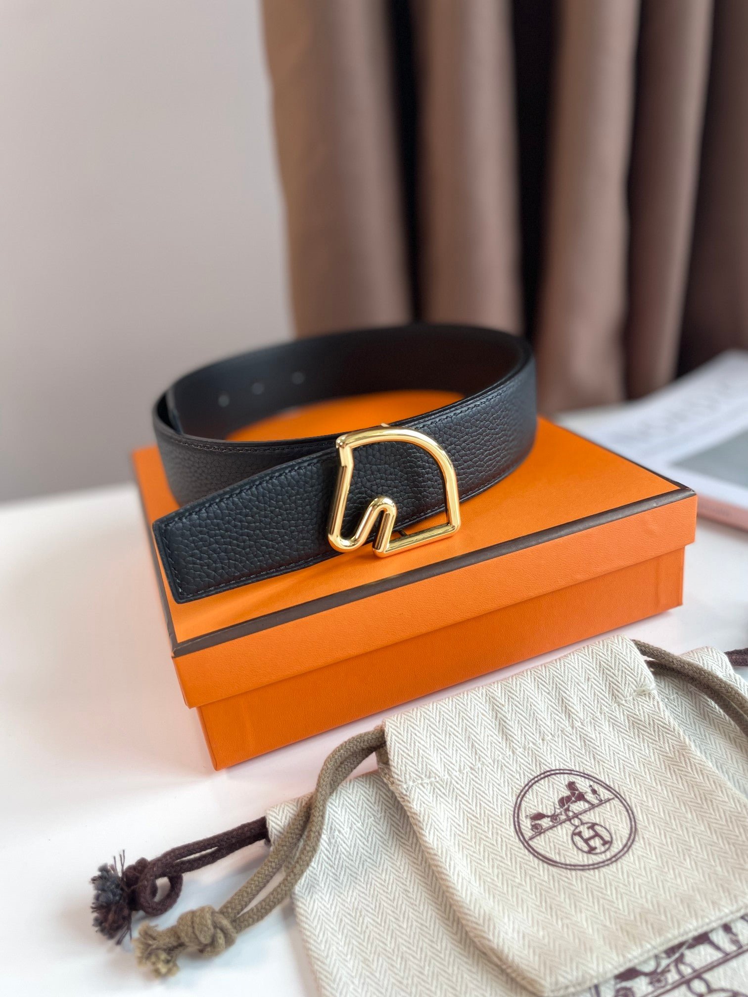 HERMES Black Gold Horse - Image 3