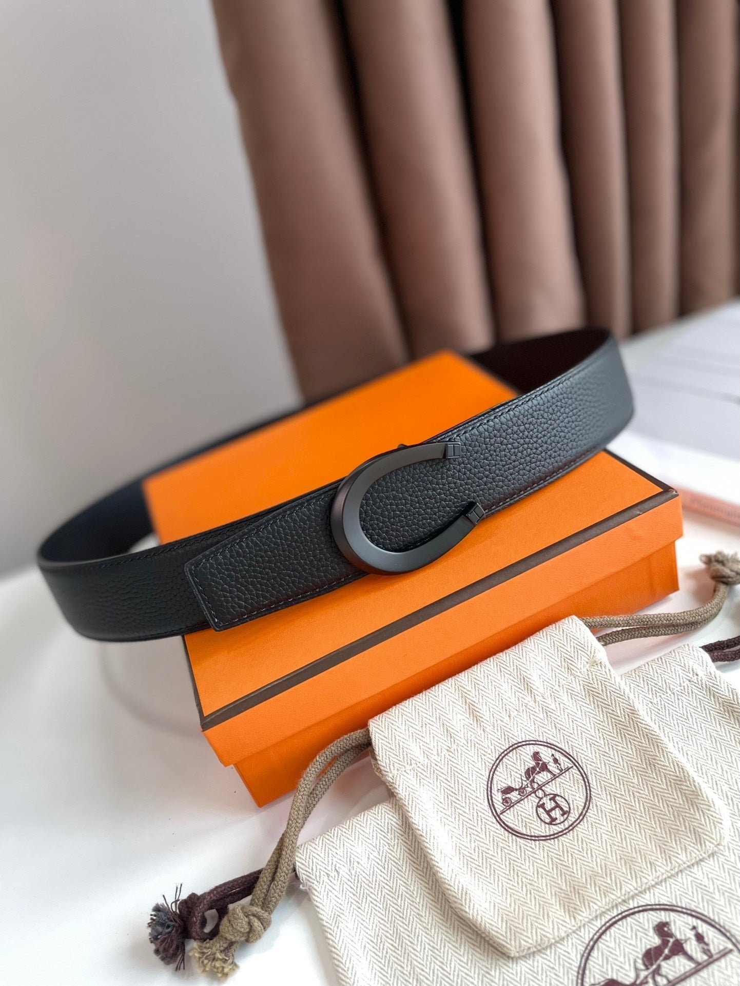 Alternative view of LUCK BELT BUCKLE & REVERSIBLE BLACK LEATHER STRAP 38MM BLACK HARDWARE