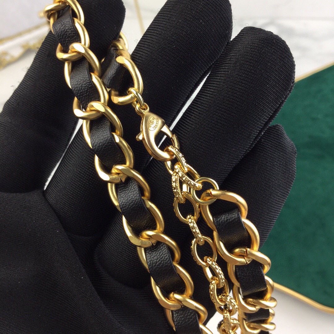 Chanel Camellia Pearl Chain Strap - Image 7