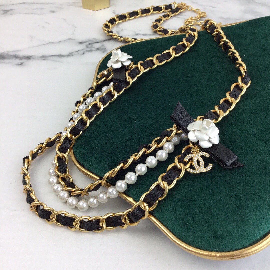 Chanel Camellia Pearl Chain Strap - Image 2