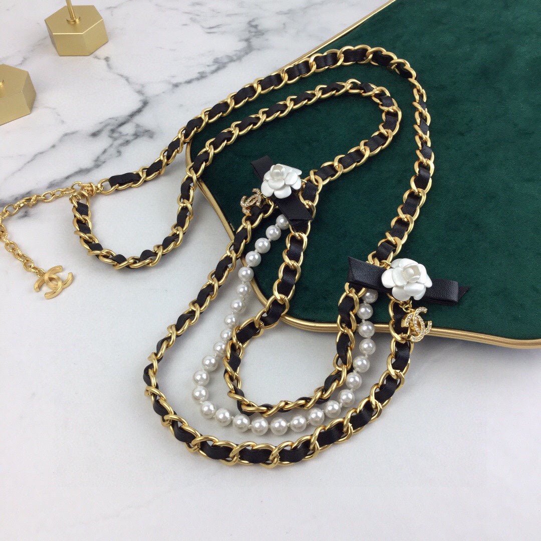 Chanel Camellia Pearl Chain Strap - Image 3