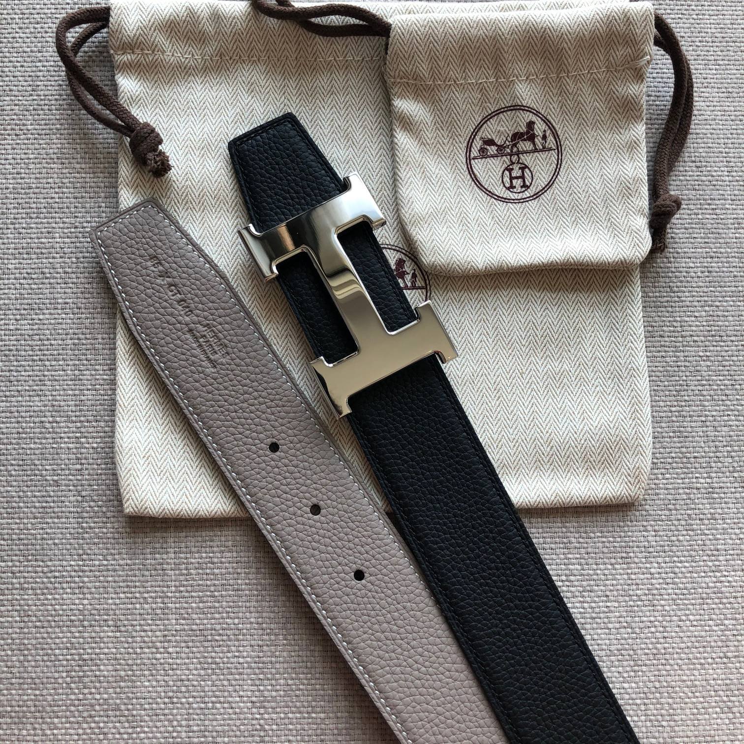Alternative view of HM BELT BUCKLE & REVERSIBLE BLACK AND TAN BROWN LEATHER STRAP 38MM SILVER HARDWARE