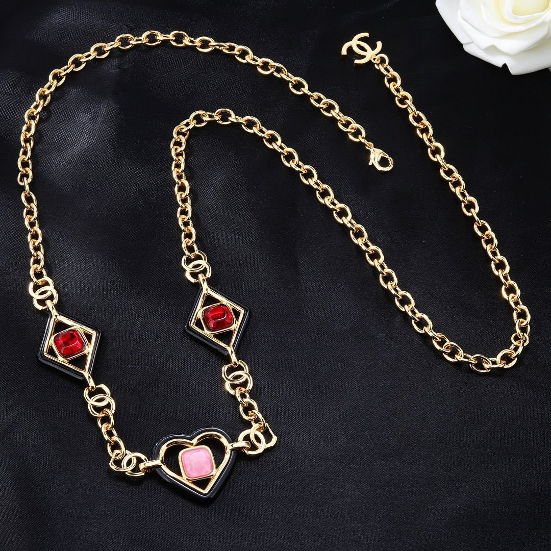 Chanel Gem Heart Gold Chain Belt - Image 5