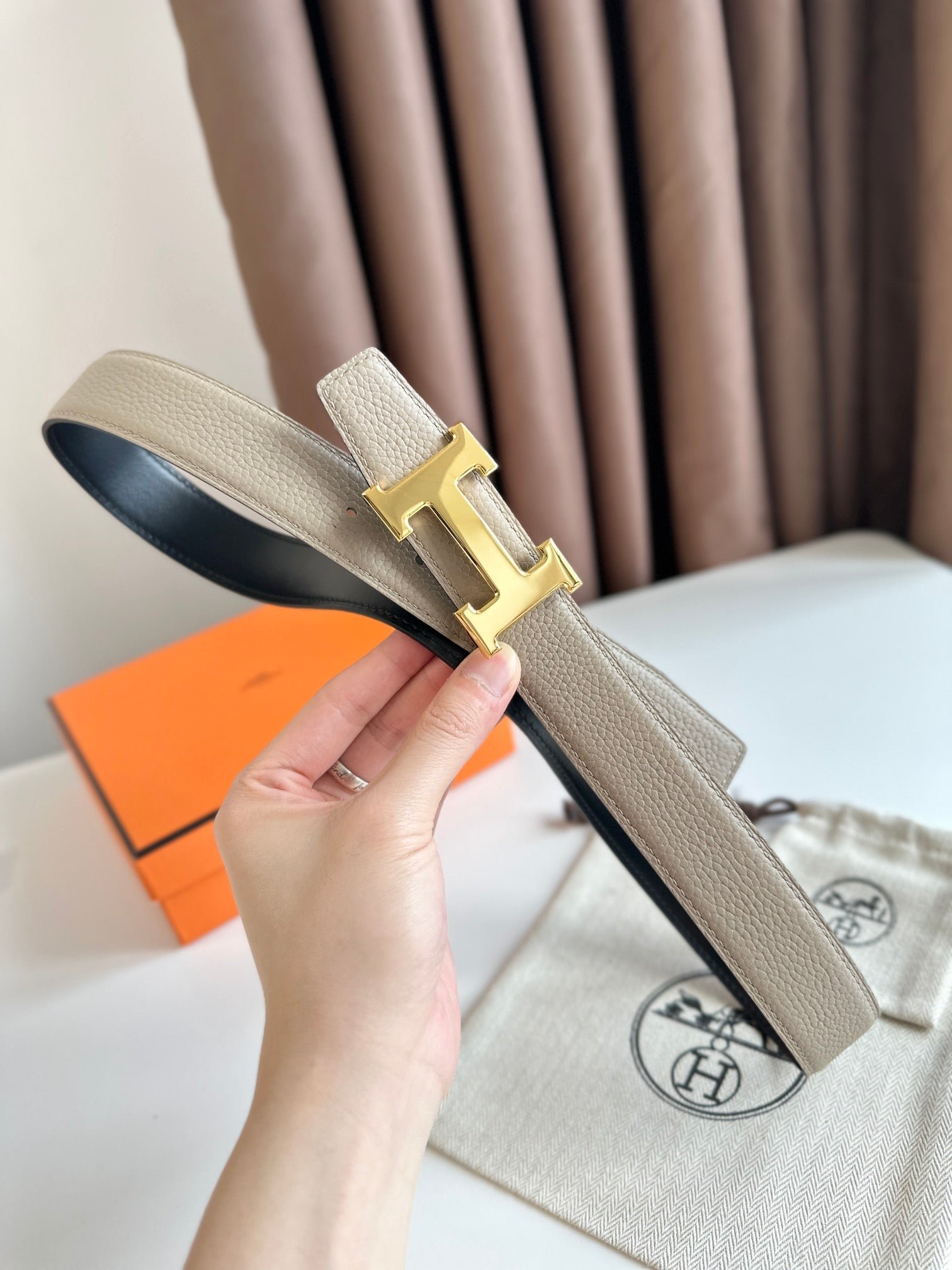 HERMES Grey Gold H Strap - Image 3