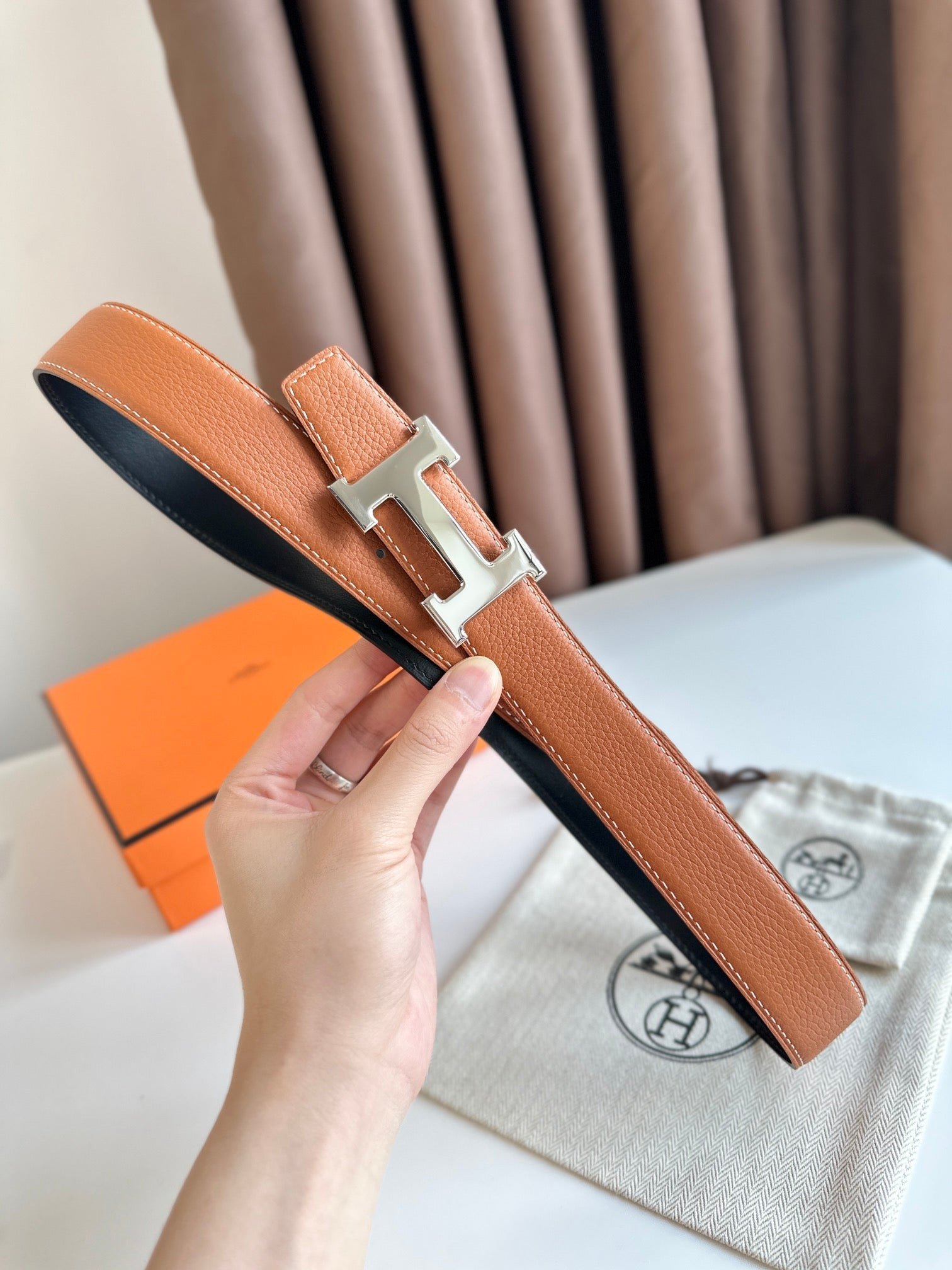Alternative view of HM Silver H Buckle & Reversible 32mm Belt Brown mix Black leather 124655