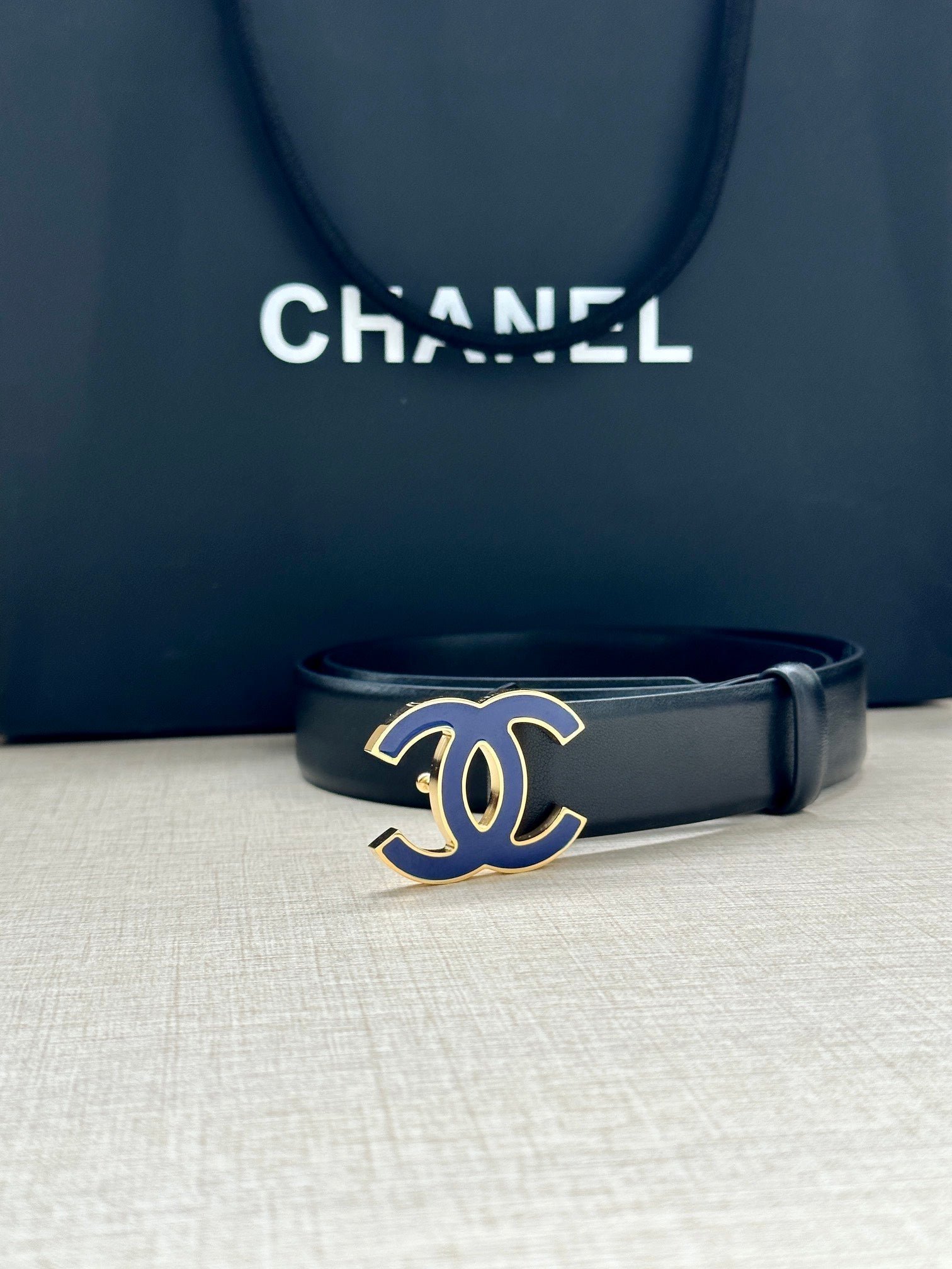 Chanel Black Enamel Buckle Belt - Image 4