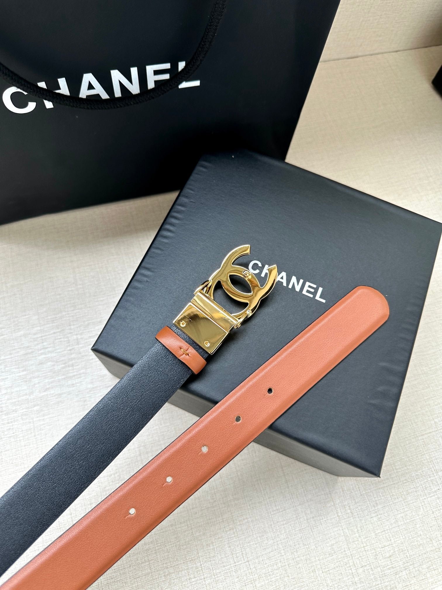 Chanel Tan Twist Gold Buckle Belt - Image 3