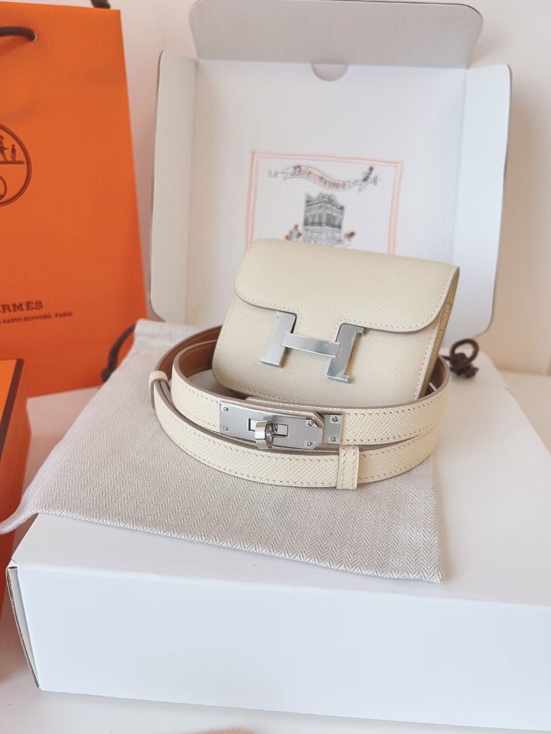 Alternative view of hm kelly belt 18mm with constance slim white epsom silver hardware