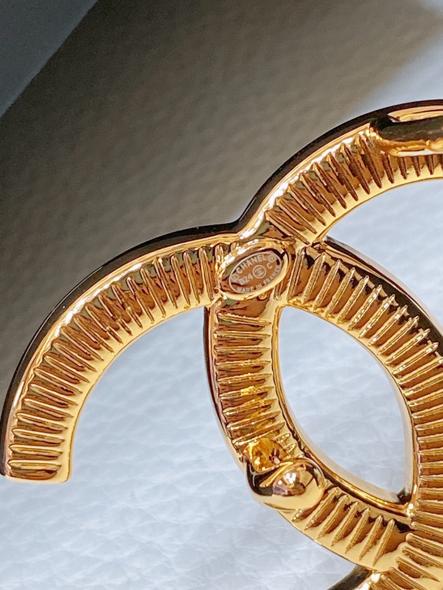 Chanel Black Vintage Gold Belt - Image 6