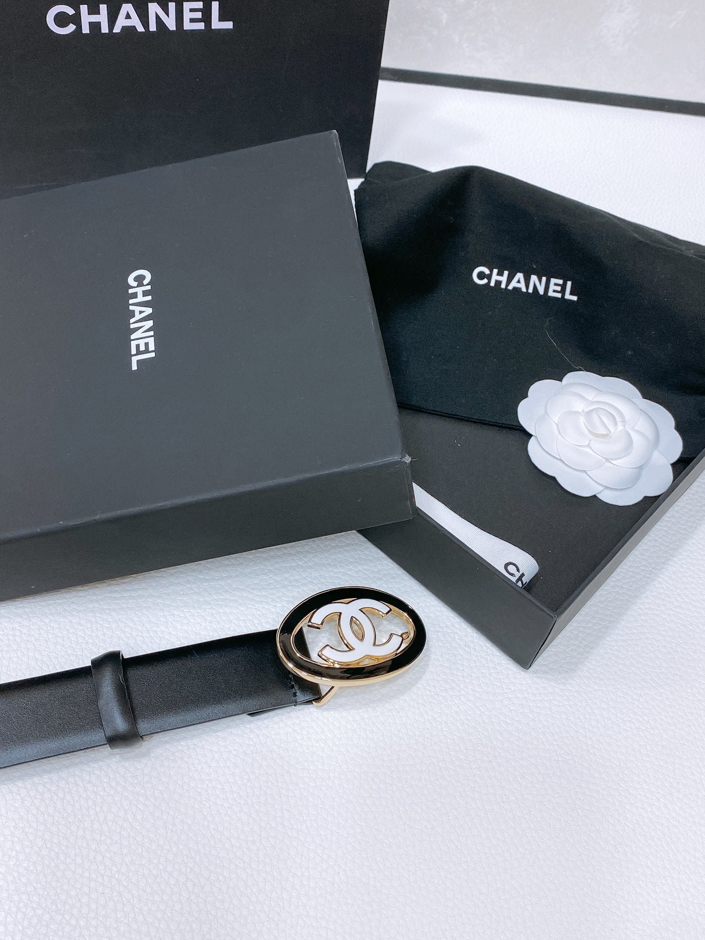 Chanel Smooth Oval Logo Strap - Image 4