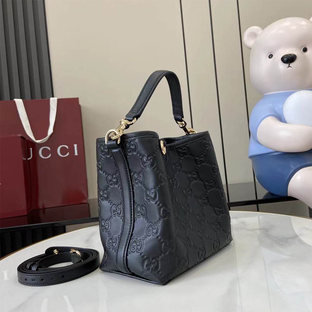 GG Emblem small bucket bag - Image 6