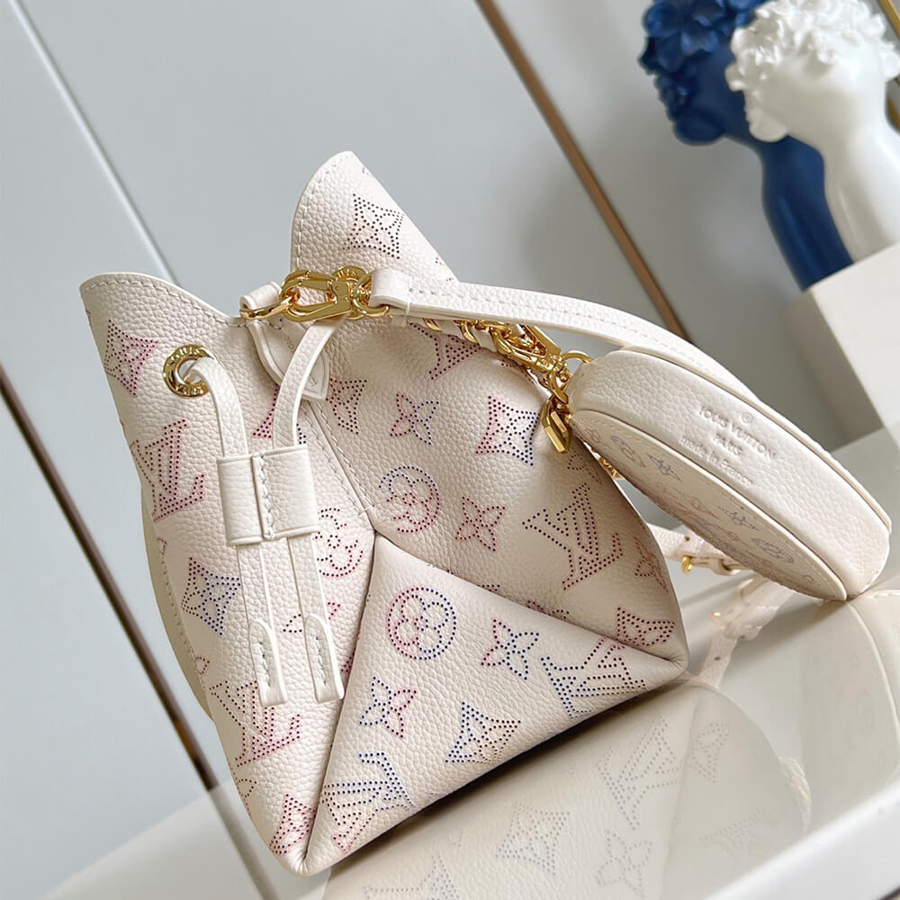 Alternative view of LV Bella(HIGH-END)