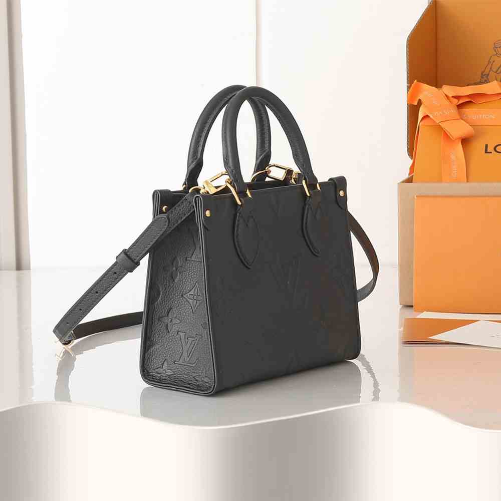 Alternative view of LV OnTheGo BB