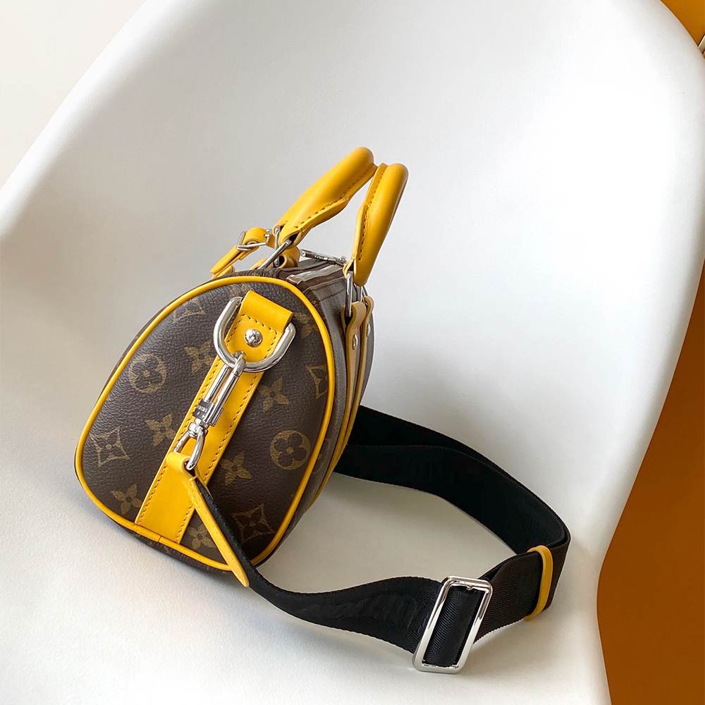 LV Keepall Bandoulière 25 - Image 7