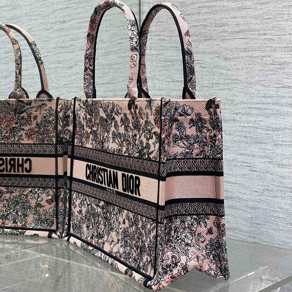 Alternative view of Dior Lucky Medium Dior Book Tote
