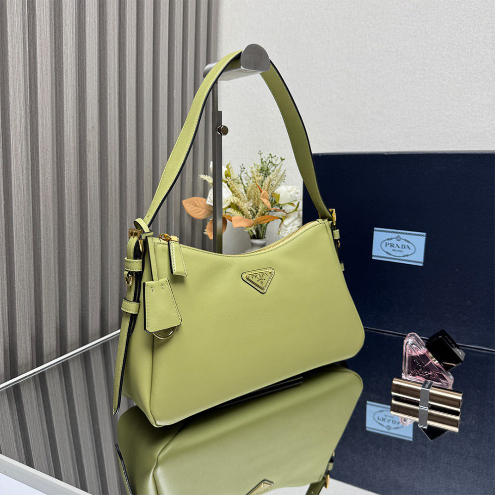 Prada Aimee medium leather shoulder bag - Image 8