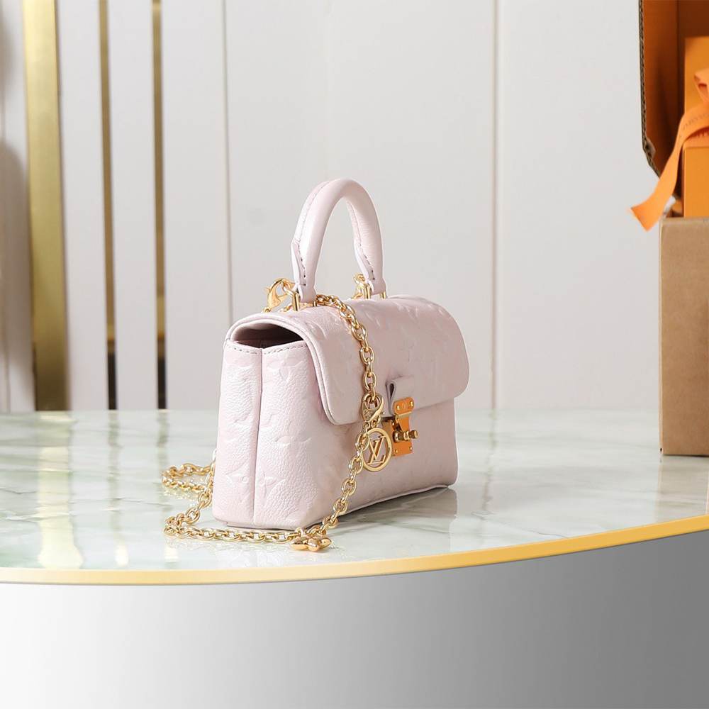 Alternative view of LV Nano Madeleine