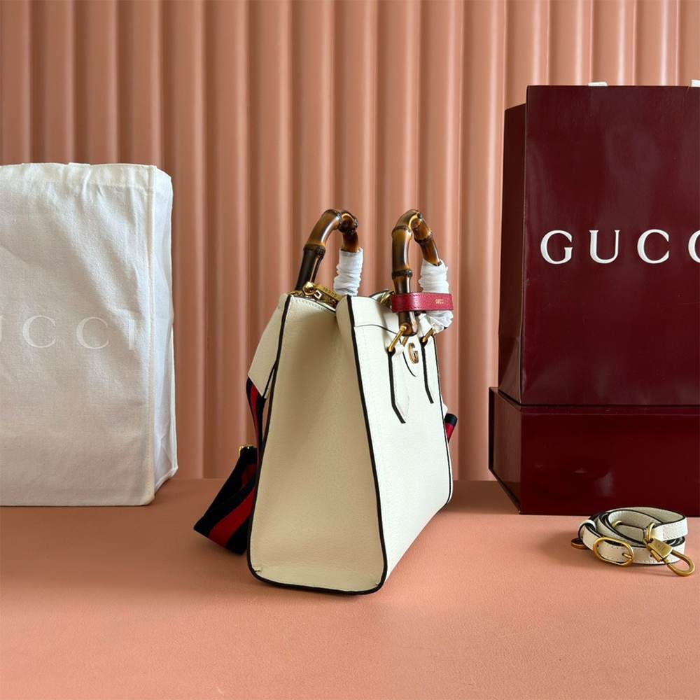 Gucci Diana medium tote bag(HIGH-END GRADE) - Image 4