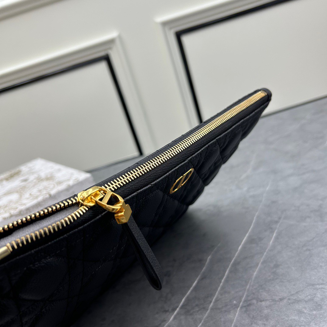 Alternative view of Large Dior Caro Daily Pouch(HIGH-END GRADE)