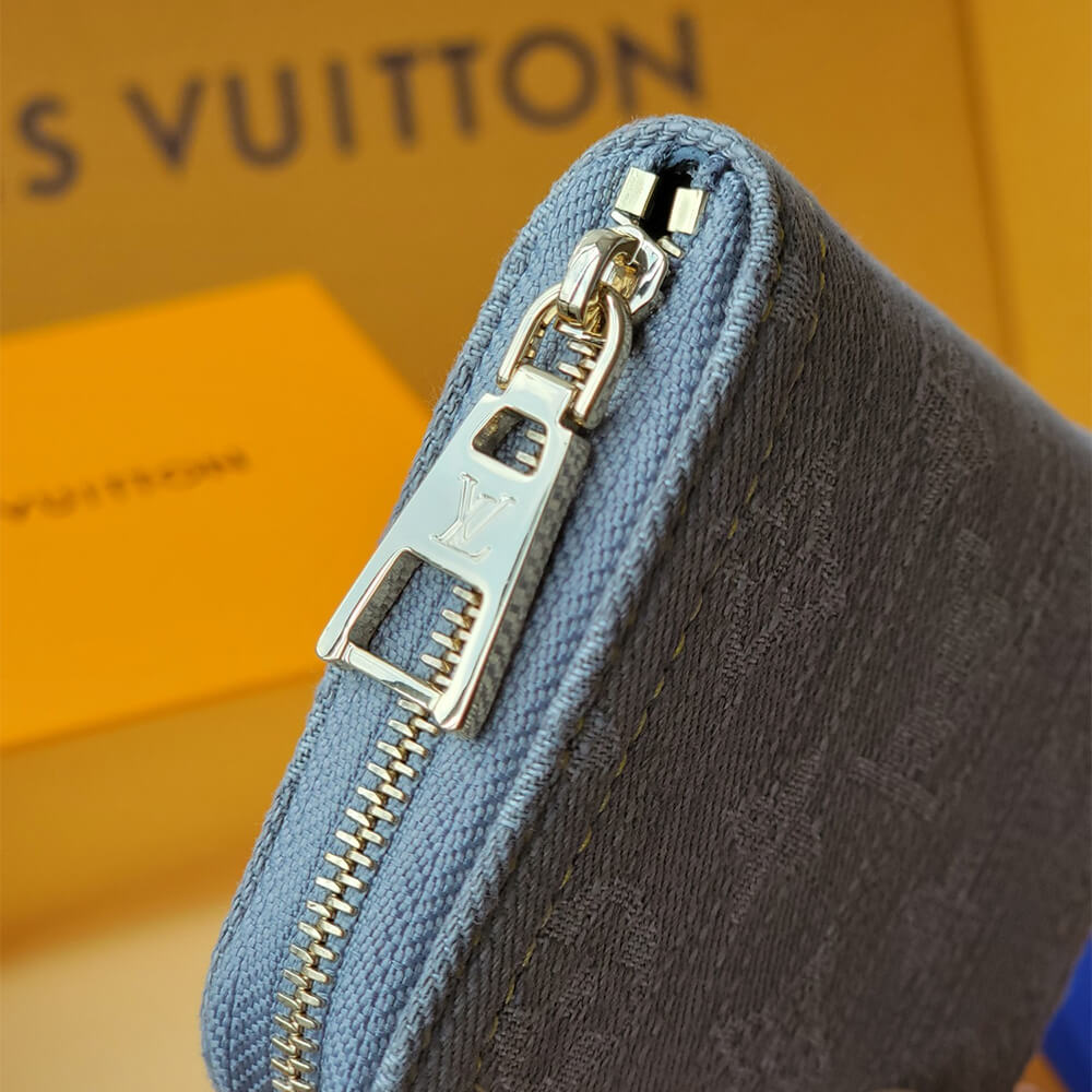 Alternative view of LV  Zippy Coin Purse