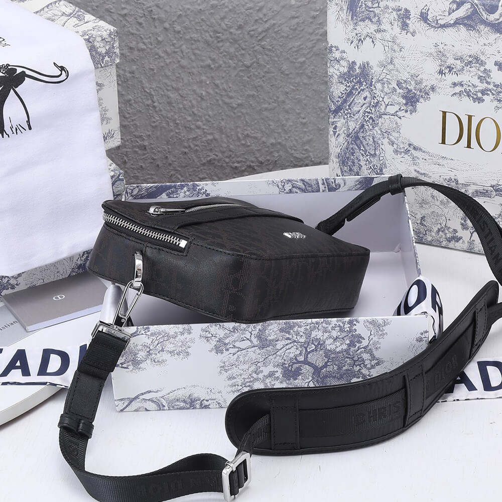 DIOR SAFARI MESSENGER BAG - Image 3
