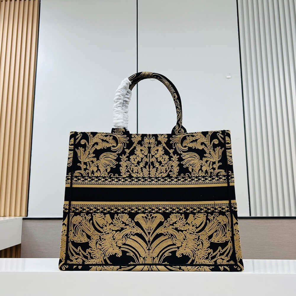 Alternative view of LARGE DIOR BOOK TOTE