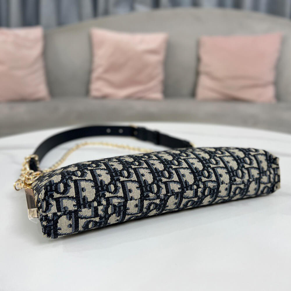 DIOR CLUB BAG - Image 4