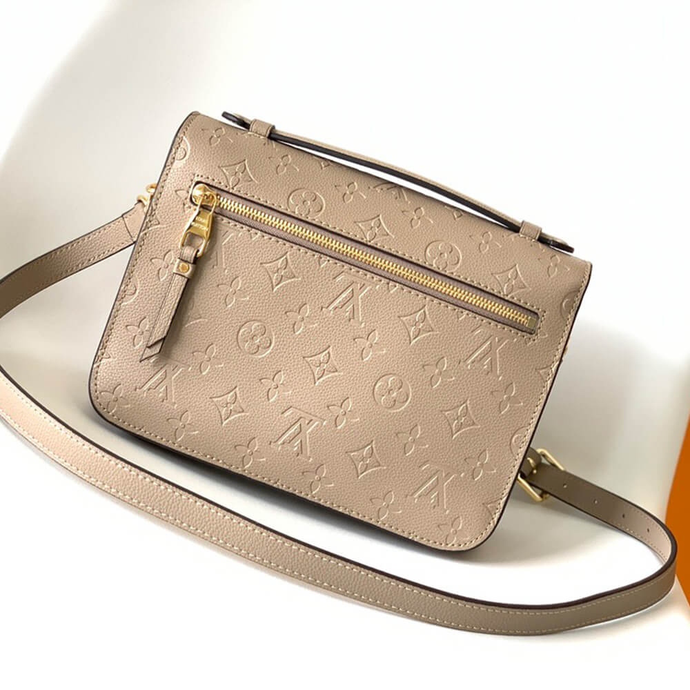 Alternative view of LV Pochette Métis