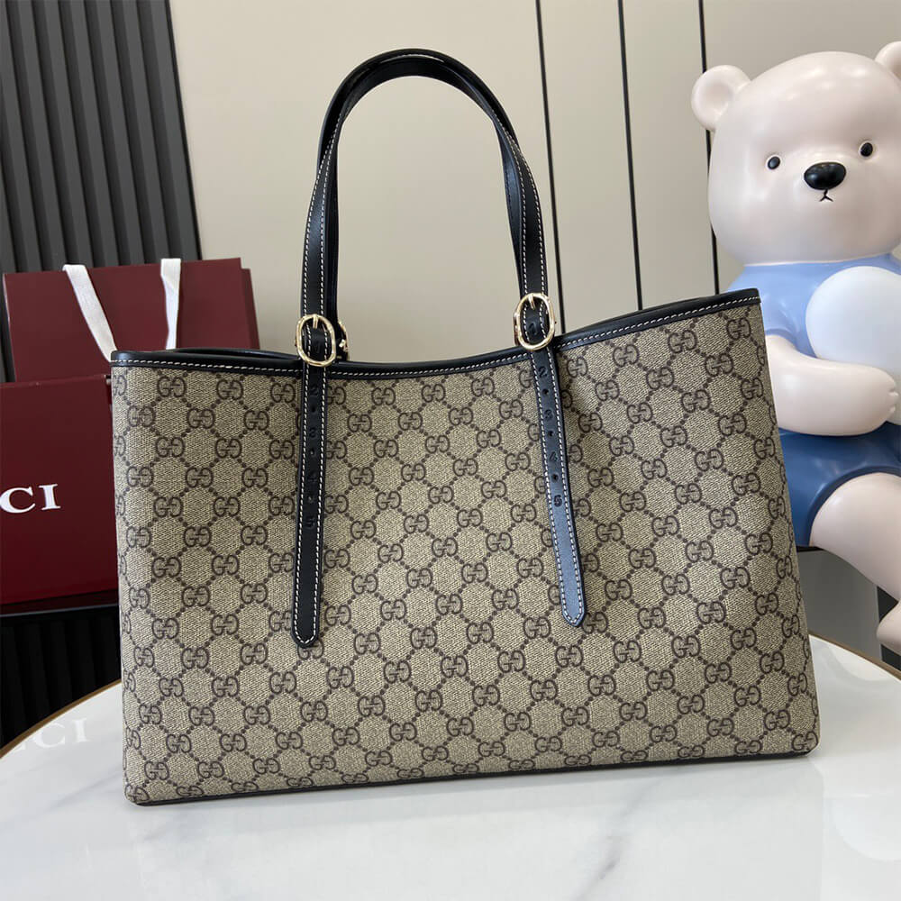 Alternative view of GG Emblem large tote bag