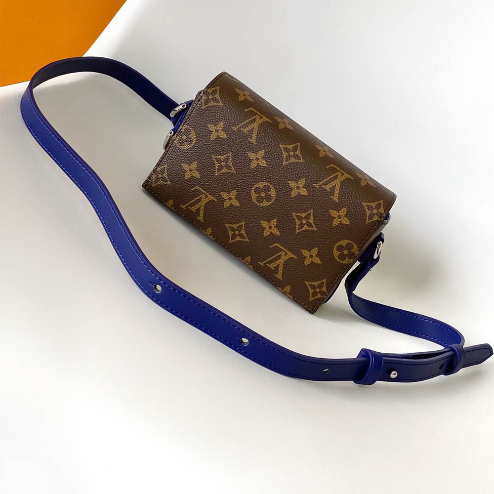 LV Steamer Wearable Wallet - Image 3