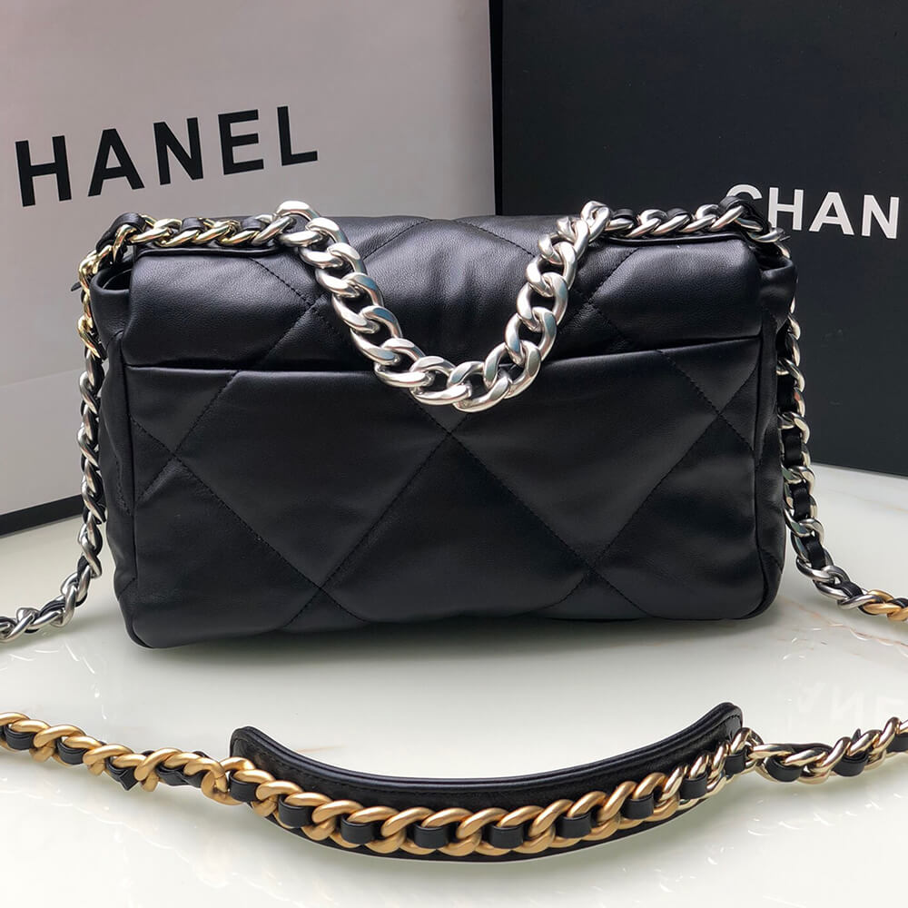 CHANEL 19 Handbag - Image 4