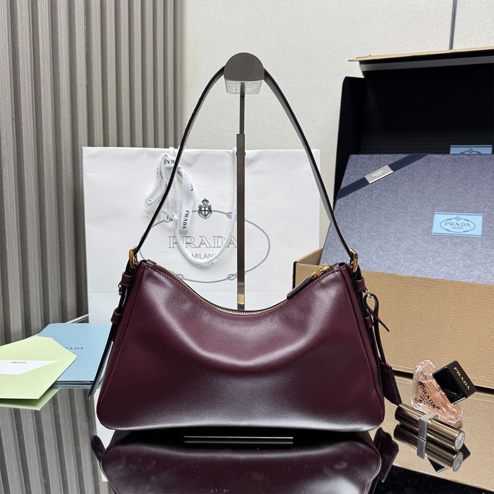 Prada Aimee medium leather shoulder bag - Image 7