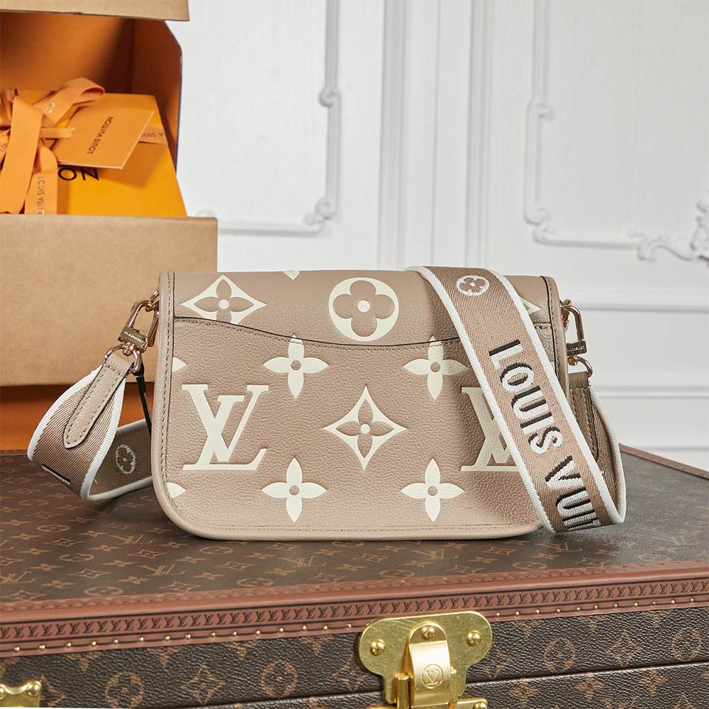 Alternative view of LV Diane