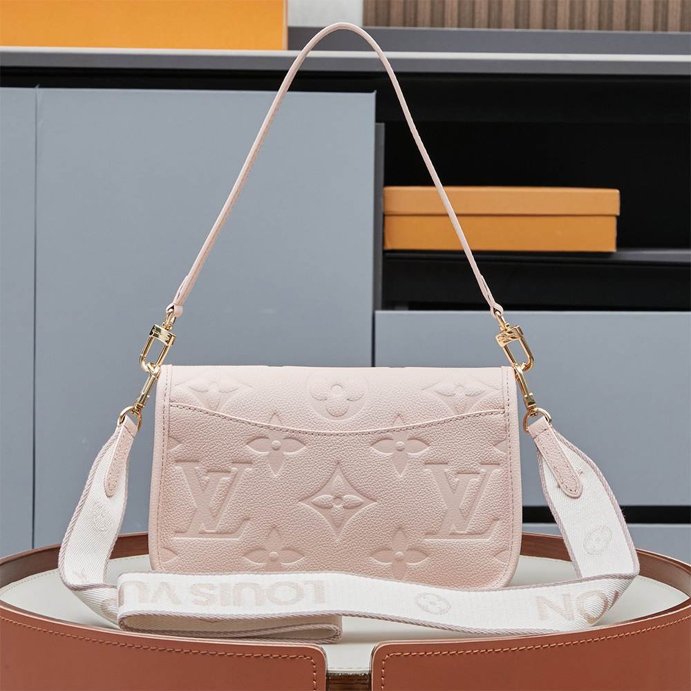 LV Diane - Image 3