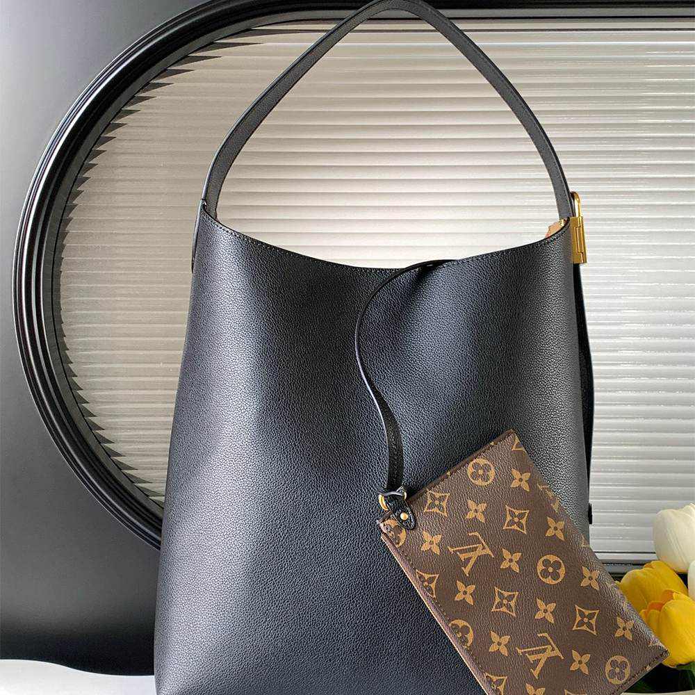 Alternative view of LV Low Key Hobo MM