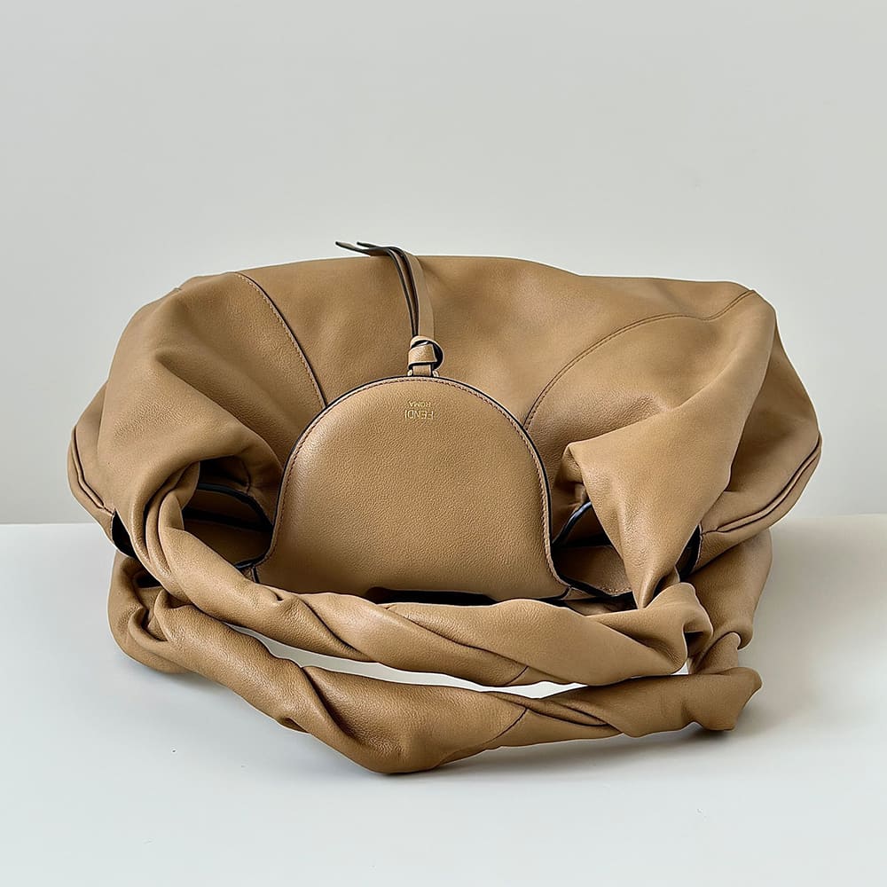 Alternative view of Fendi Spy Large(HIGH-END GRADE)